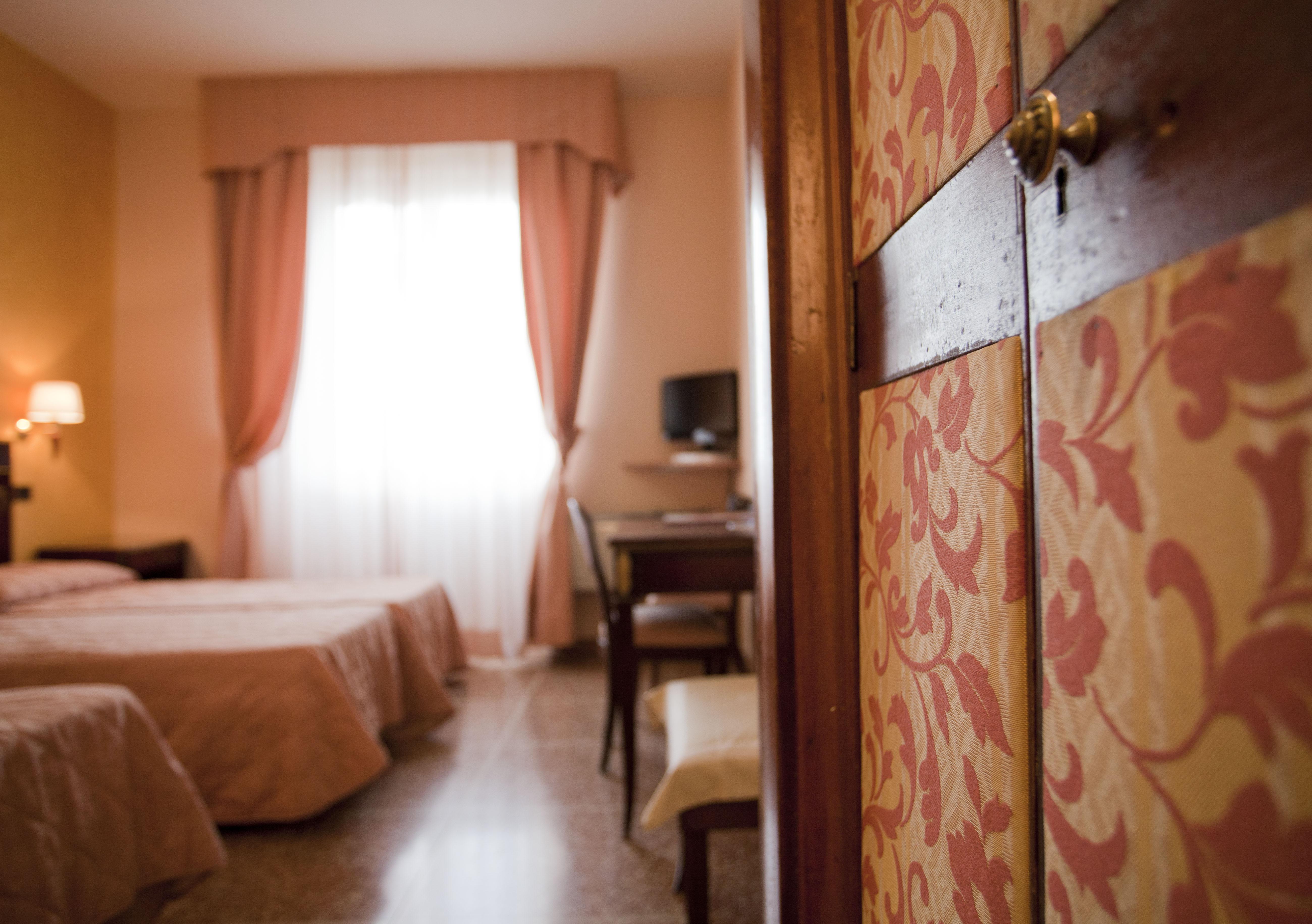 Hotel La Pace Pisa Exterior photo