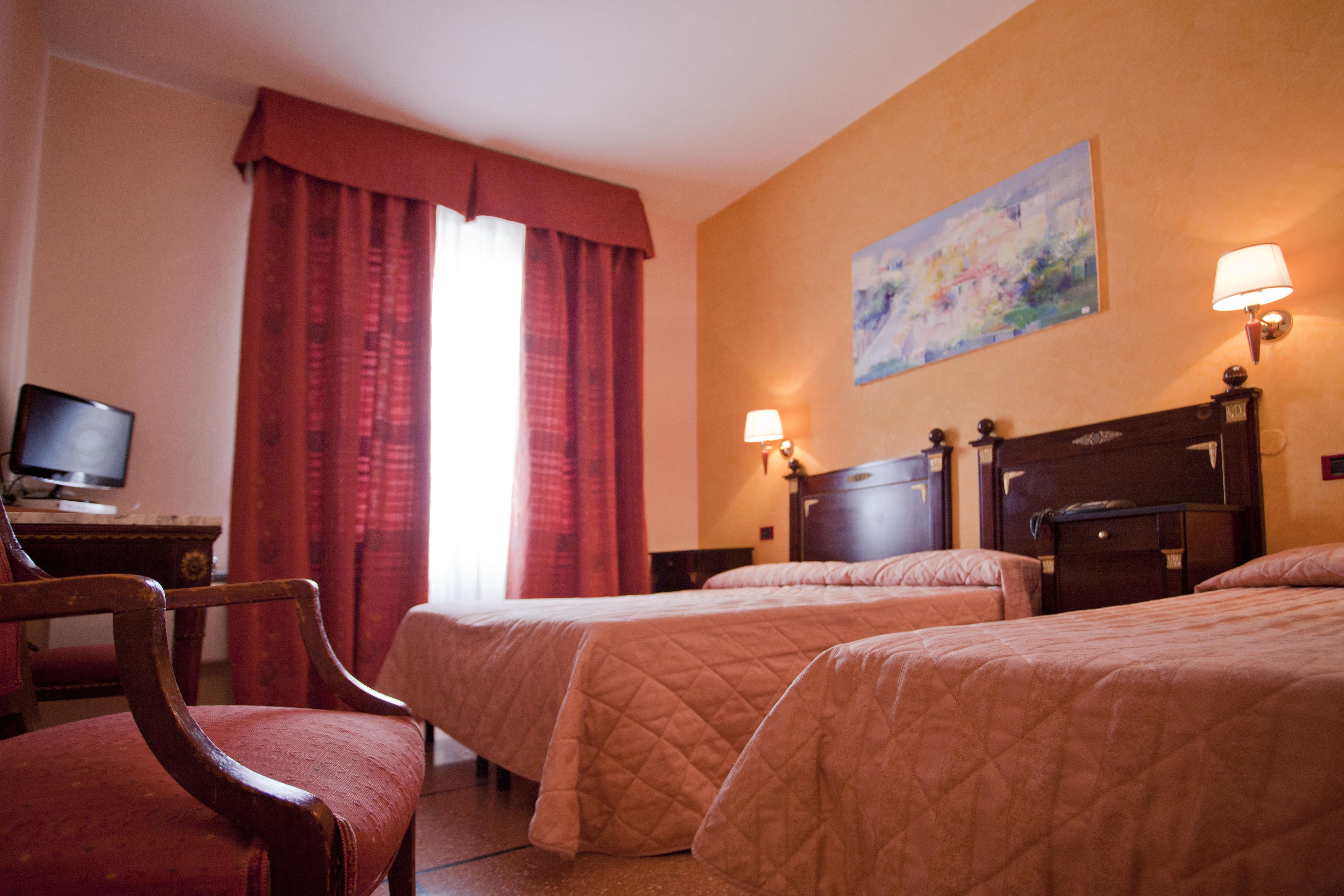 Hotel La Pace Pisa Exterior photo