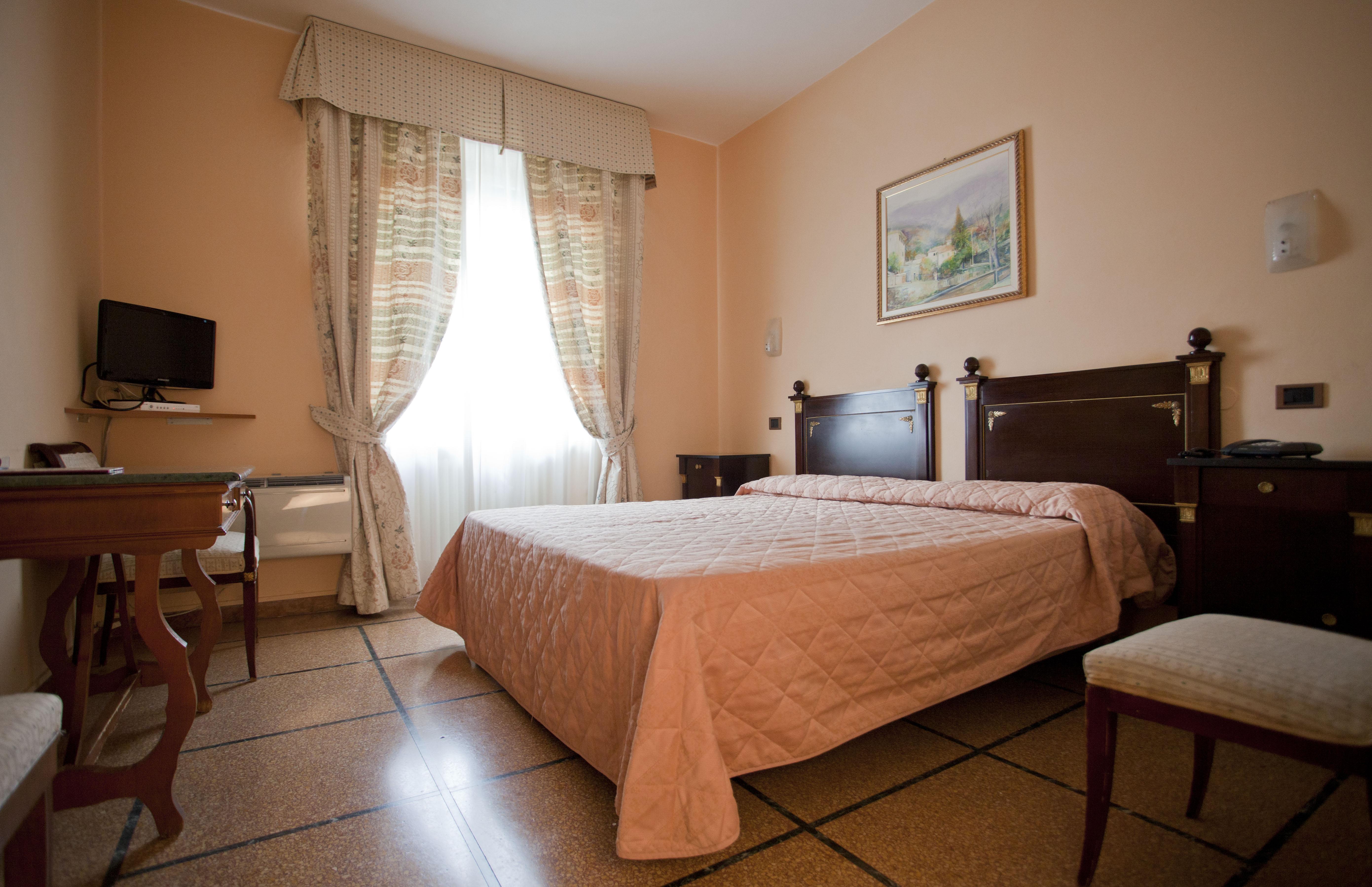 Hotel La Pace Pisa Exterior photo